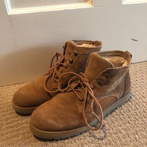 UGG Women’s Neumel Boot in Chesnut